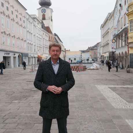 Kroiß_Stadtplatz_Grüne Camping Romantik nervt 04032021 Beitragsbild