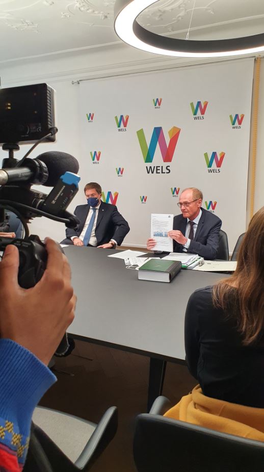 Dr. Rabl und Dr. Barth bei Pressekonferenz