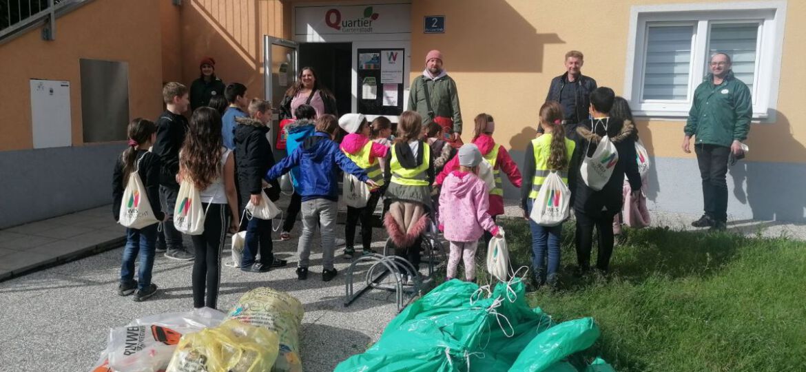 OEA-KroißMüllsammeln Otto Loewi Straße ()