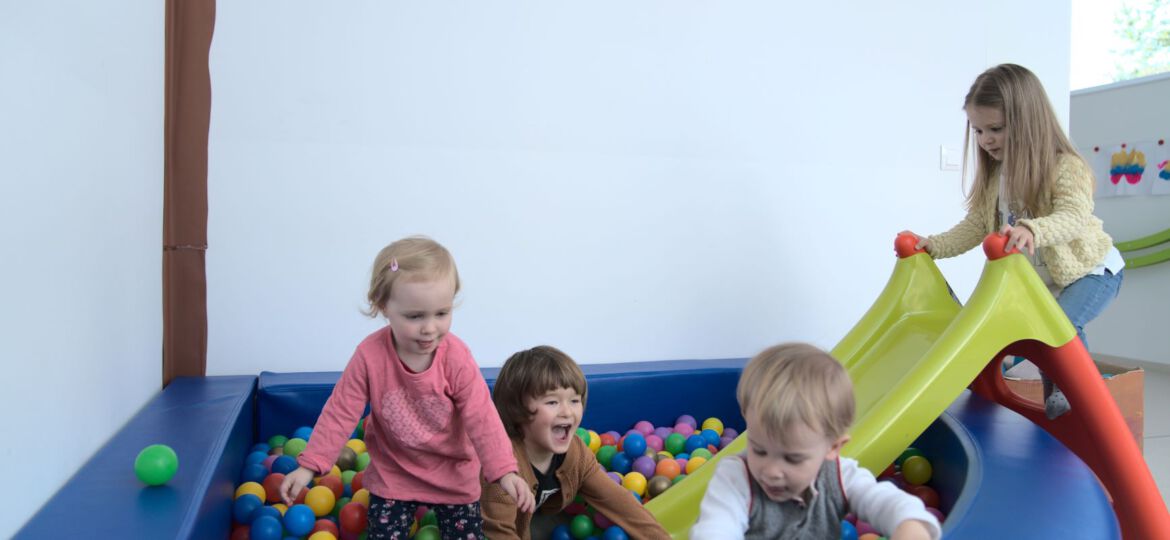 Spielende Kinder