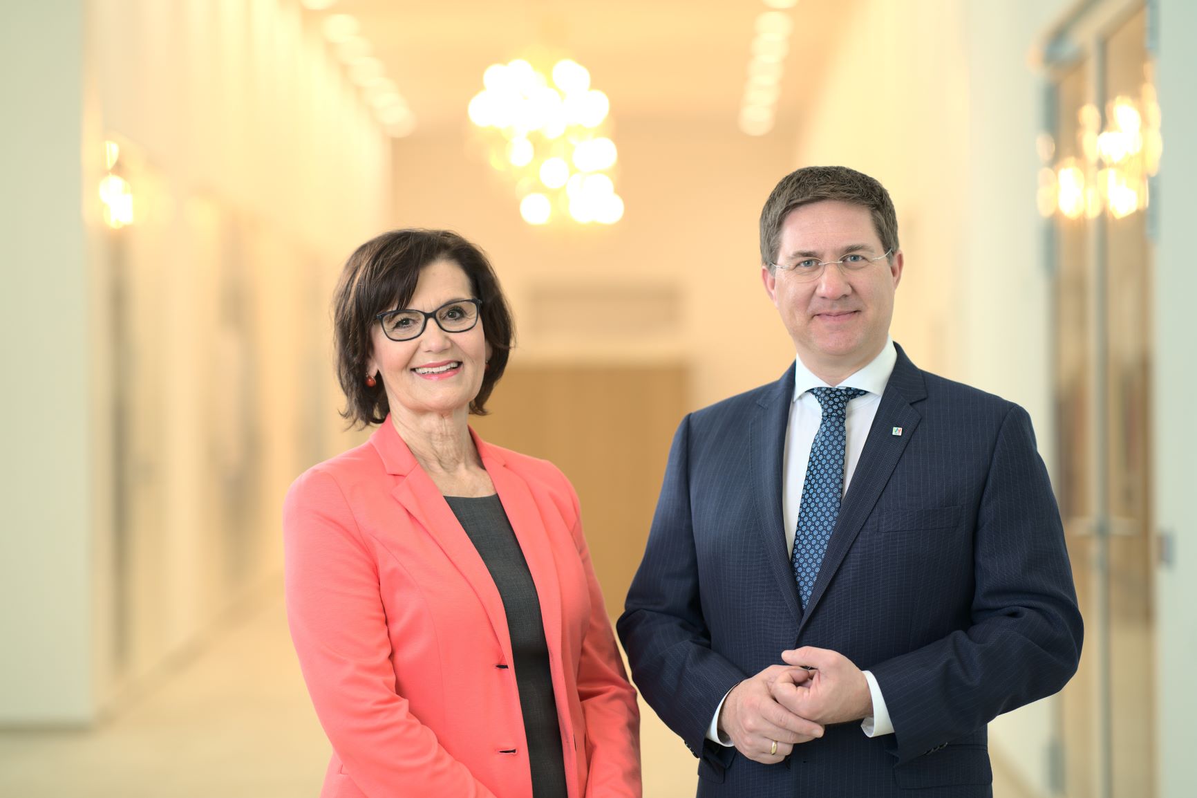 Bürgermeister Dr. Andreas Rabl mit Generationen-Stadträtin Margarete Josseck-Herdt