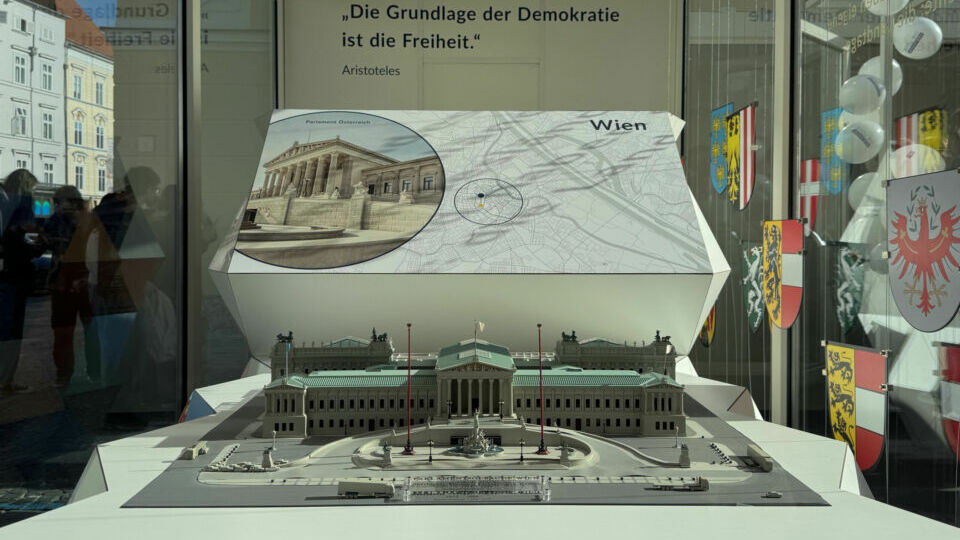 Parlament on Tour
